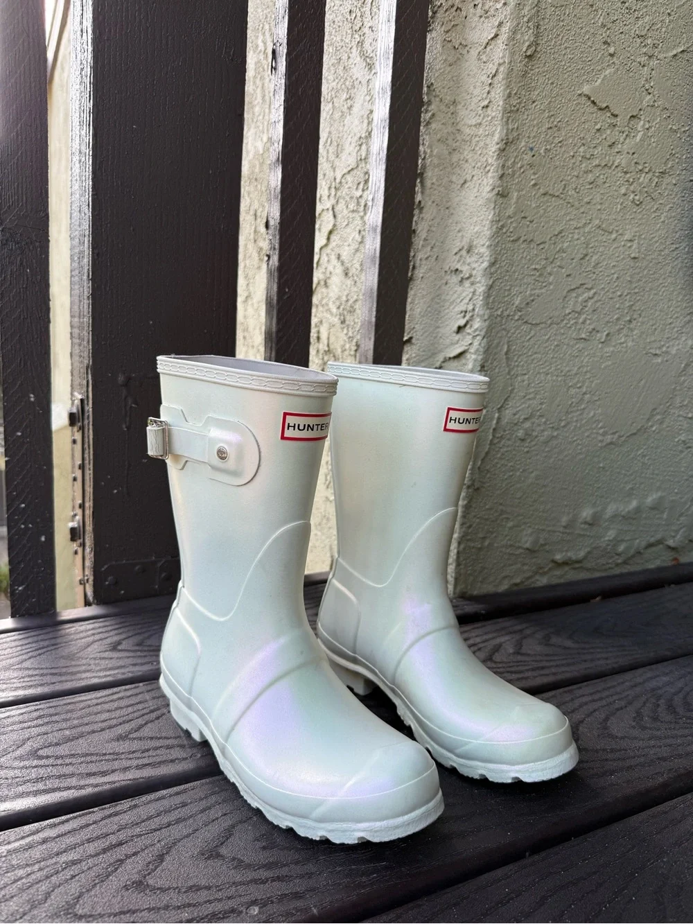 Hunter white branded